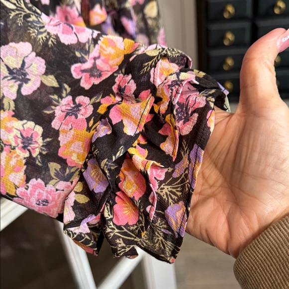 FREE PEOPLE Maybel Boho Floral Tie Front Top Size Medium - Picture 10 of 13